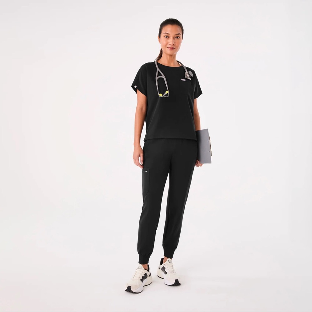 Black Women's scrub figs Top - Picture 2 of 5